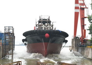 創(chuàng)新工藝顯神威，鎮(zhèn)江船廠3676kw全回轉(zhuǎn)拖船成功采用氣囊下水